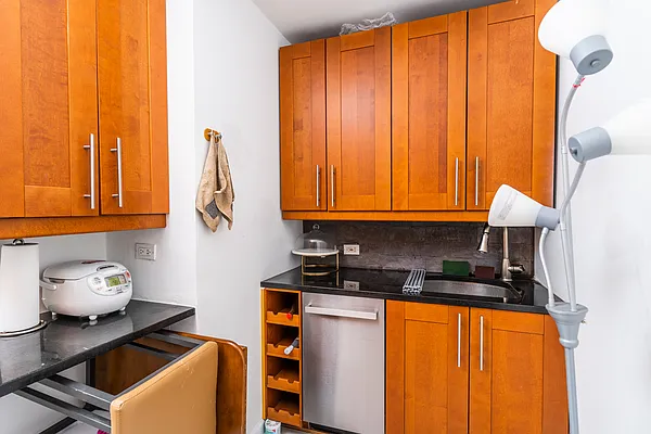 Rented by Acre NY Realty Inc | media 5