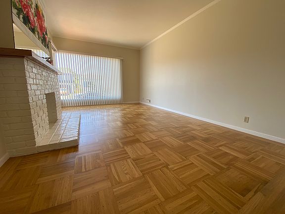 2nd image of 122 Westlawn Ave