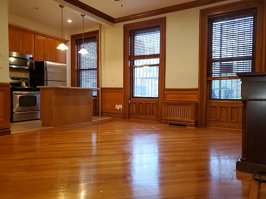 Rented by BLS Realty | media 18