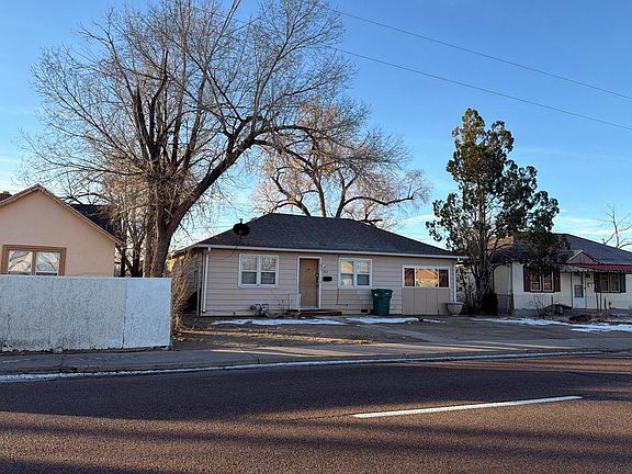 3rd image of 1824 E 4th St