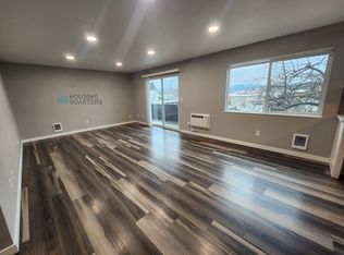 12421 E Riverside Ave APT 10, Spokane Valley, WA 99216