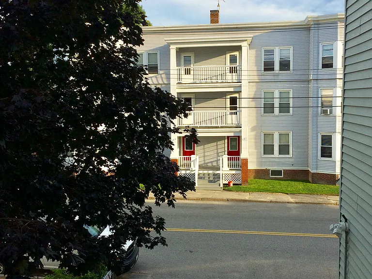 98 Walnut St #2 — Photo 12