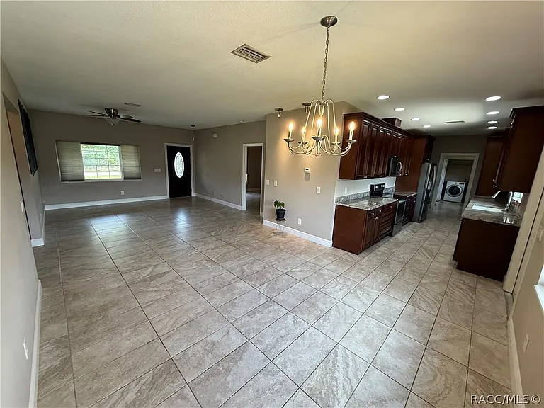3047 W Kirkwood Pl — Photo 6