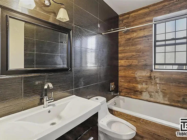 59-54 Madison St #1B — Photo 8