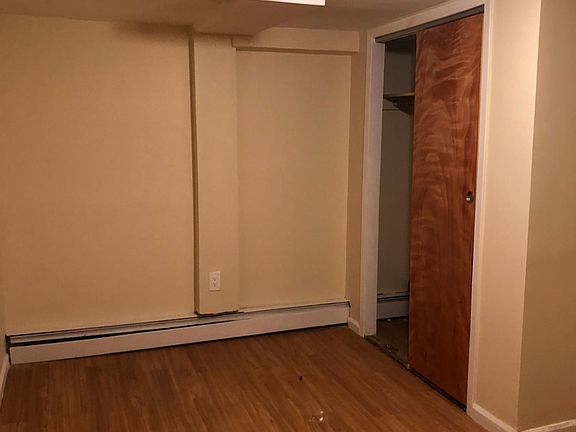 2nd image of 524 Taylor Ave