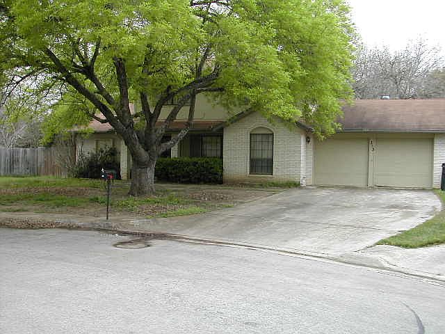 1st image of 313 Fairfax Cir