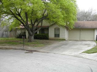 313 Fairfax Cir, Seguin, TX 78155