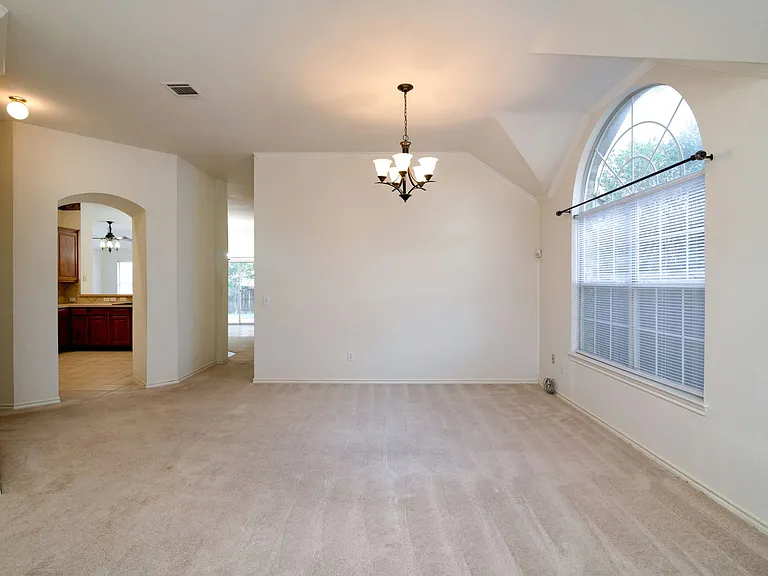 1621 Oak Brook Ln — Photo 7