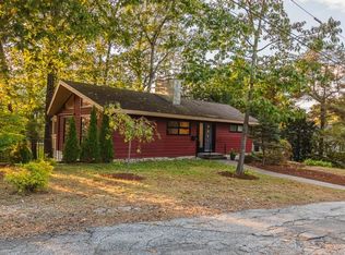 6 Hillcroft Rd, Manchester, NH 03104