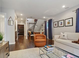 1030 Port St APT 2, New Orleans, LA 70117