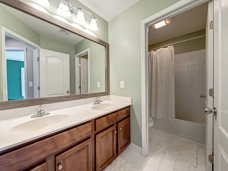 22739 Balduck Ter — Photo 25
