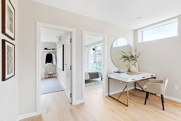 Sold by Compass | media 18