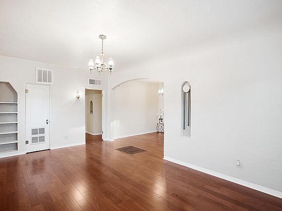 2nd image of 7428 Franklin Dr