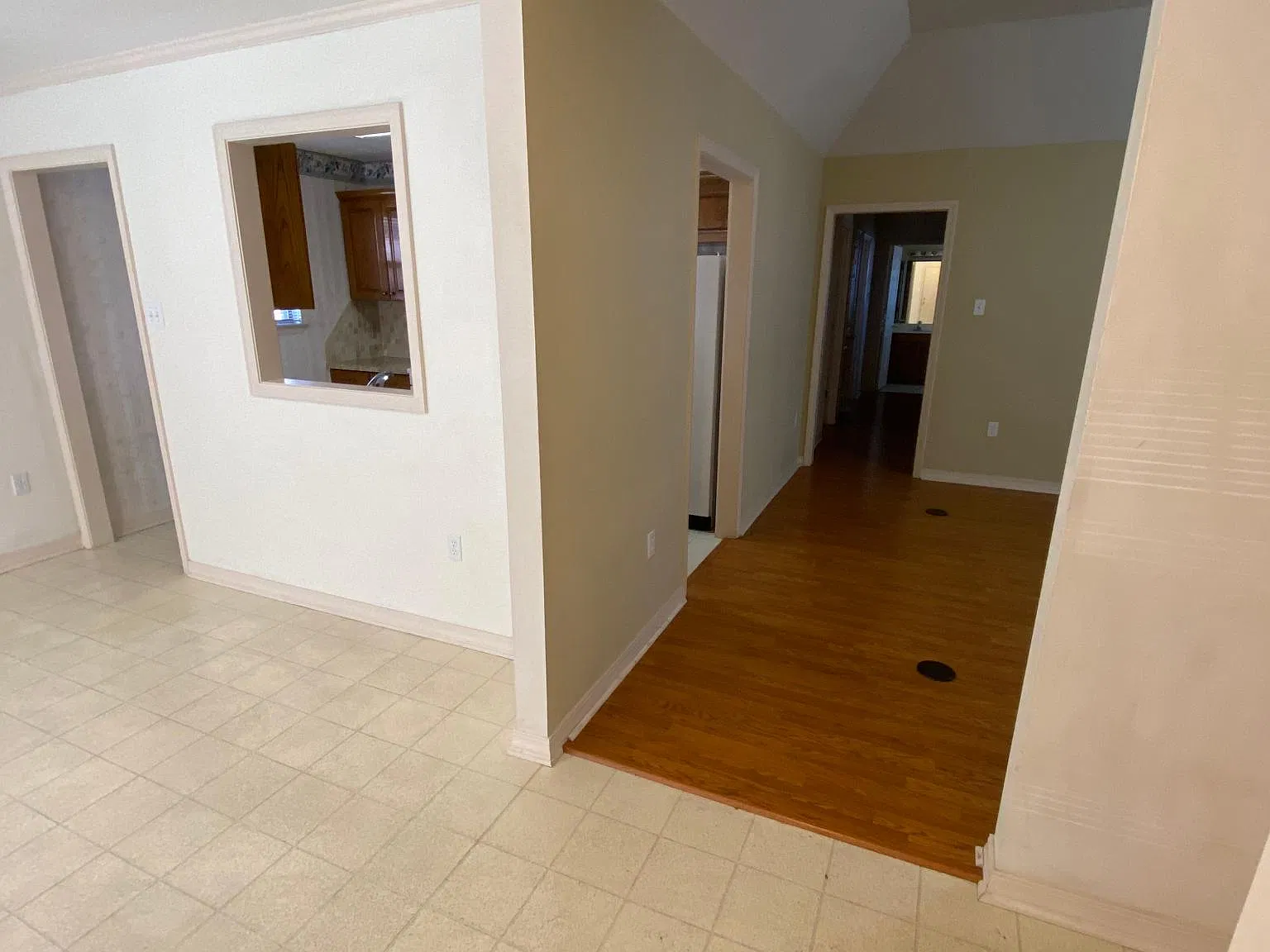 3 bed, 1502 sqft, $1,500 — Photo 2