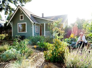 7040 N Omaha Ave, Portland, OR 97217