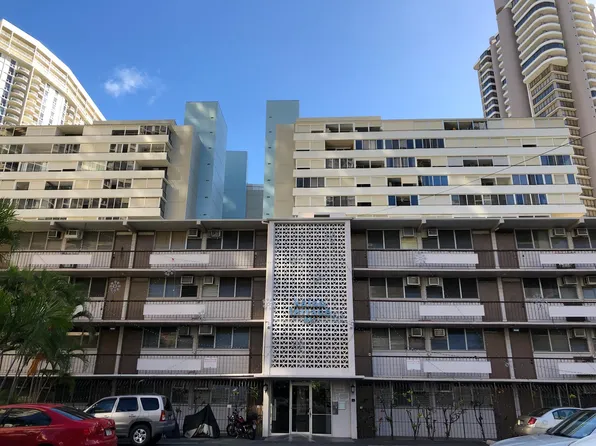 1867 Kaioo Dr APT 102, Honolulu, HI 96815