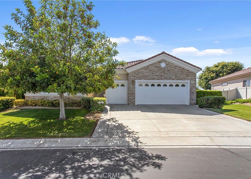 1st image of 1709 Reyes Ln