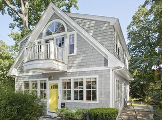 43 Croydon Rd, Hingham, MA 02043