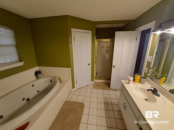 5th image of 3755 Arlington Oaks Dr