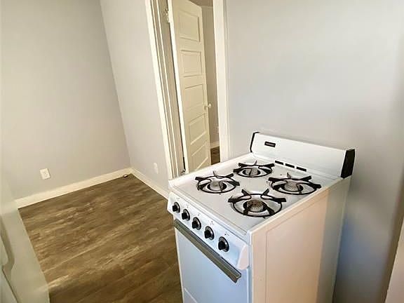 5th image of 6823 Avenue E #5