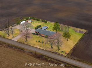 5864 Inadale Dr, Adelaide Metcalfe, ON N7G 3H4