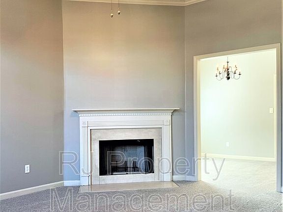2nd image of 8999 Pepper Hollow Ct