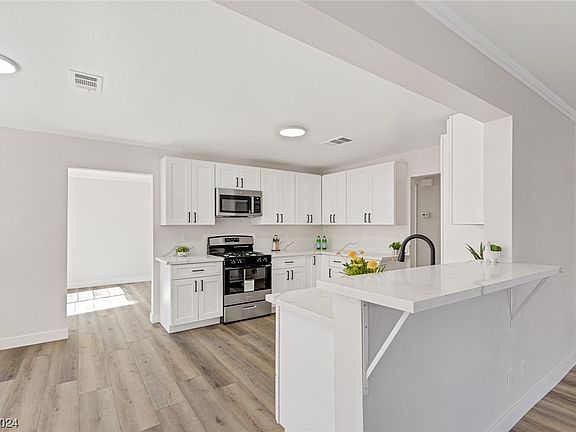 5th image of 7621 Sea Cliff Way