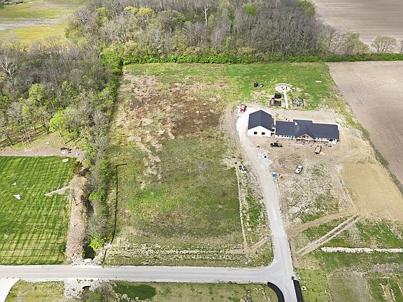 5th image of 9184 Manship Ln