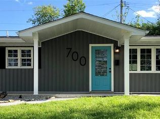 700 Perry St, De Soto, MO 63020