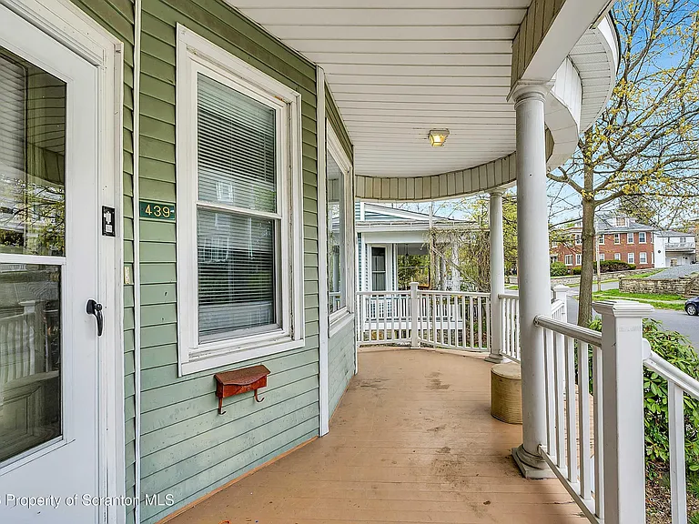 439 Wheeler Ave — Photo 5