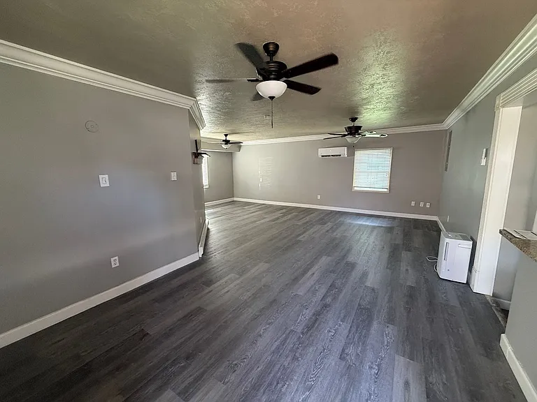 520 Walnut St #A — Photo 3