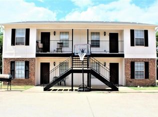 620 Race St APT B, Crowley, TX 76036