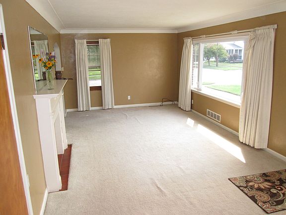 Spacious Living Room