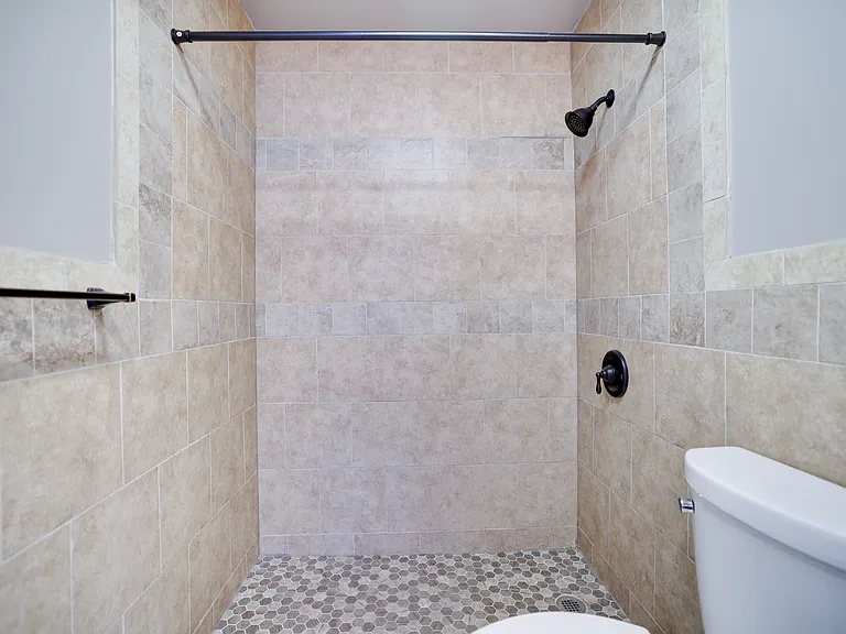633 McKinley St #102 — Photo 22