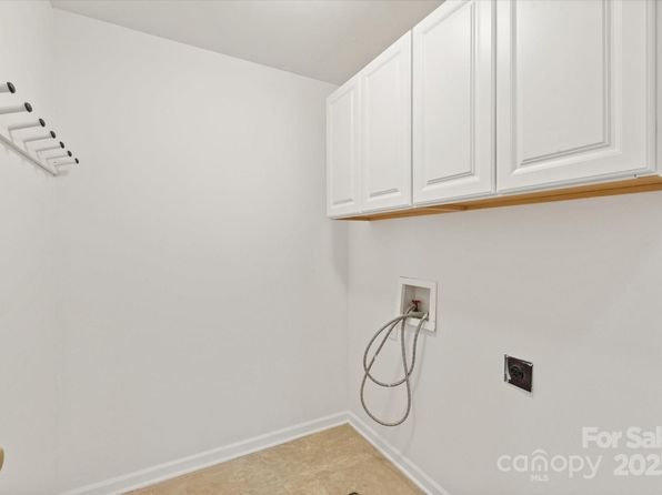 charlotte-north-carolina-65011711 picture