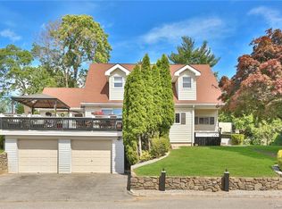 5 Arlington Ct, Montrose, NY 10548