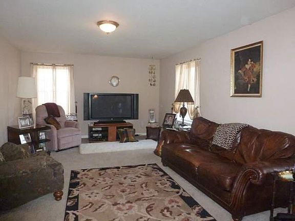 2nd image of 28117 Blue Grass Dr