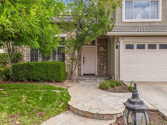 4th image of 1539 Iris Grove Dr