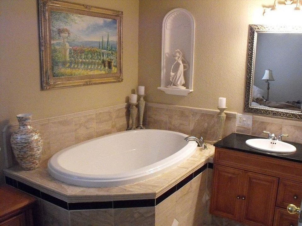 2nd image of 5931 Angelo Dr