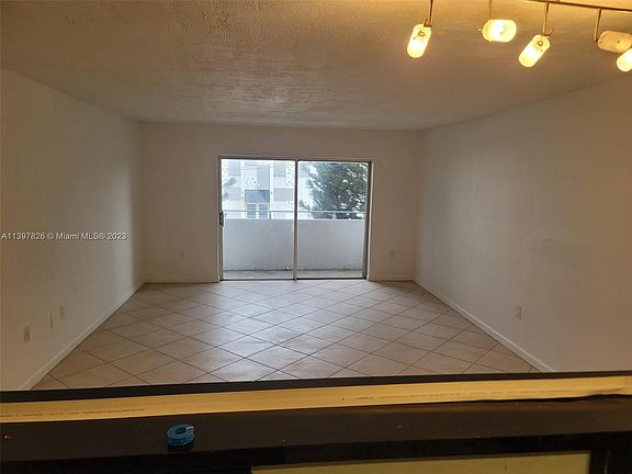 4th image of 1200 14th St APT 4C