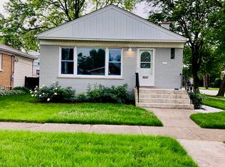 9547 Lexington Ave, Brookfield, IL 60513