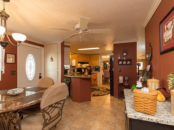 5th image of 332 Nicklaus Blvd