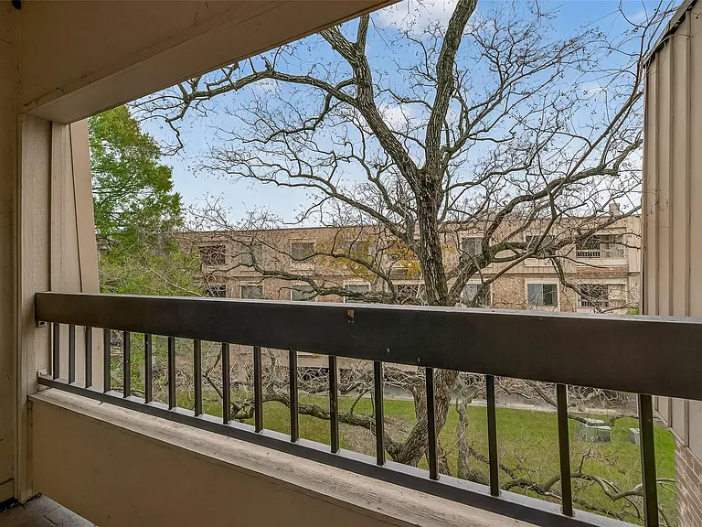 2211 S Braeswood Blvd #23C — Photo 29