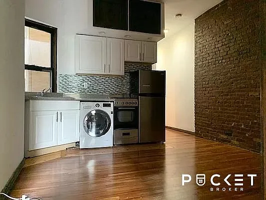 Rented by PocketBroker Inc | media 8