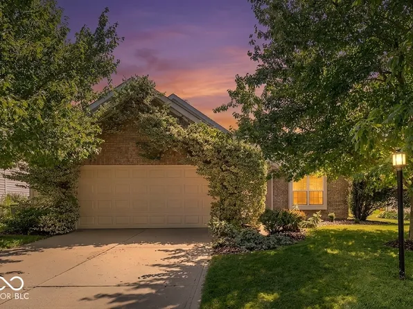 12051 Driftstone Dr, Fishers, IN 46037
