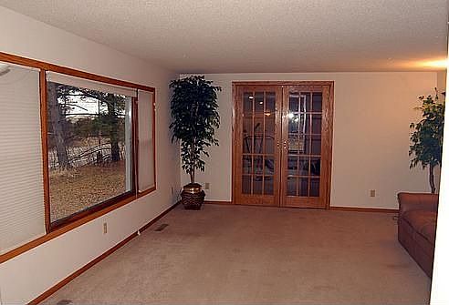 Living Rm-w/French Door