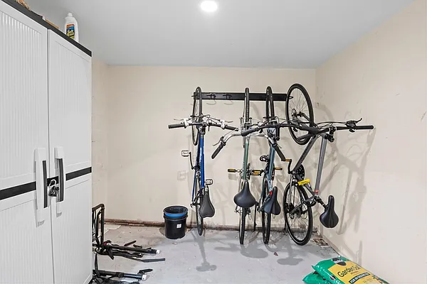 Rented by Compass | media 13