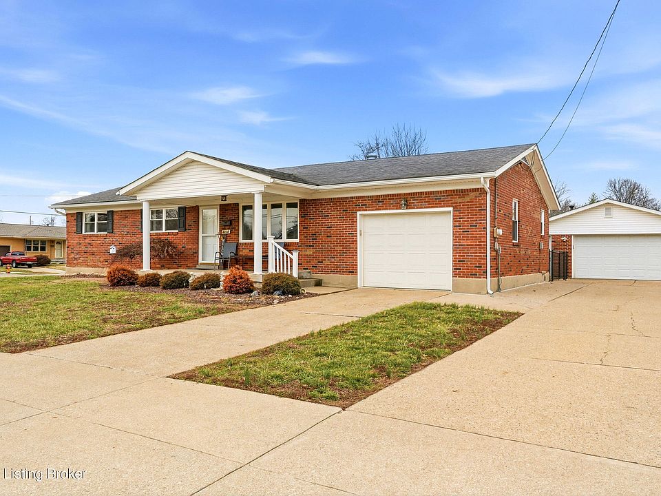 1st image of 6105 Clovelly Ct