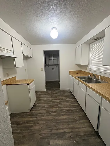 3047 N Linda Vista Ln Photo 1
