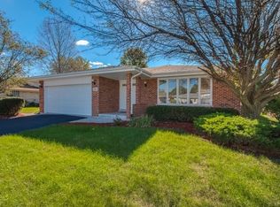 7423 W 157th St, Orland Park, IL